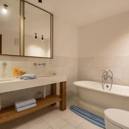 Bed & Breakfast Augustiner In 4*