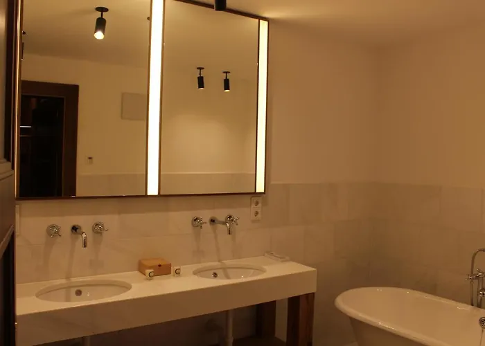 Augustiner In Frühstückspension 4*